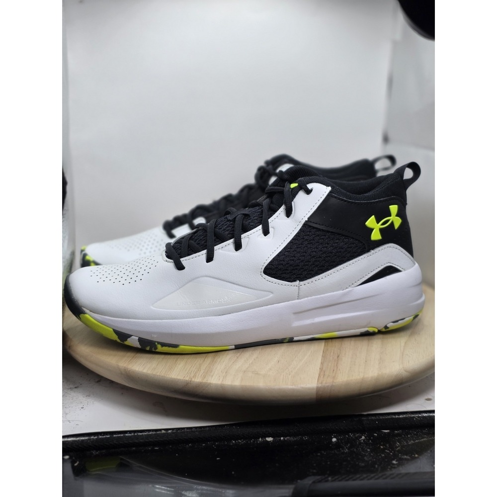 Mens Sz 12.5 -UA Under Armour Lockdown 5 Basketball‎ Training Shoes White/Black